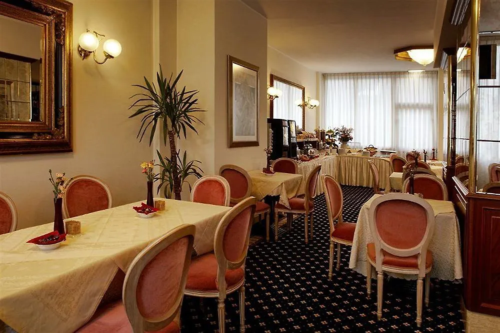 Hotel Alga Milaan 3*,  Italië